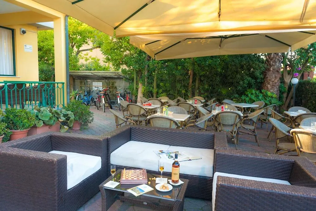 Hotel Dei Tigli Lido di Camaiore 3*,  Italia